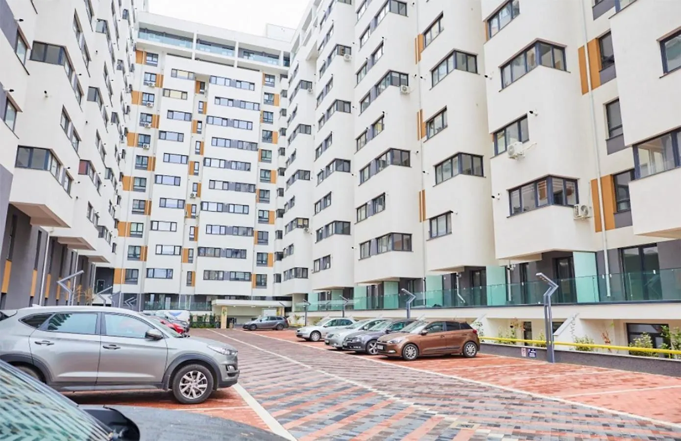 Central Address Residence - Room 712 Bucharest