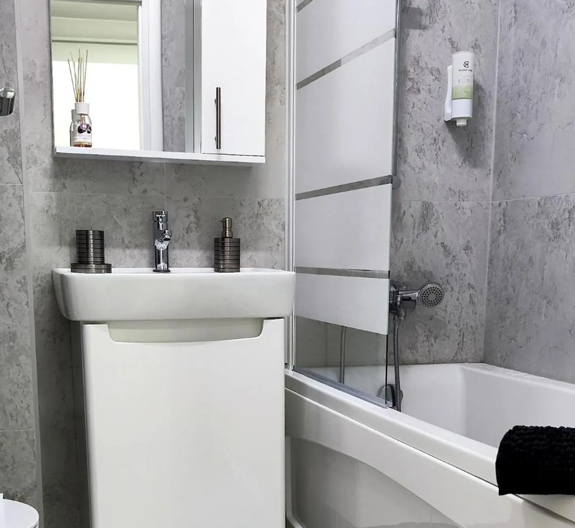 Central Address Residence - Room 712 Bükreş